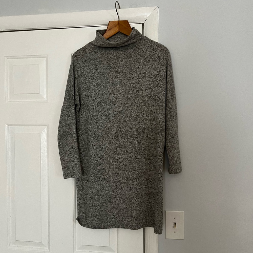 Women's Grey Turtleneck Tunic Sweater - Casual Long Sleeve